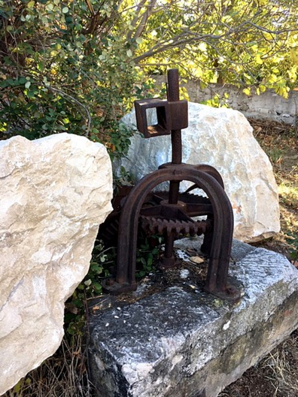 outil utilisé par les maraîchers du XIXe siècle permettant de récupérer l'eau au fond des puits